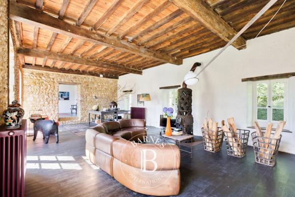 Pau, Propriété 8 Chambres -  600 m² à vendre