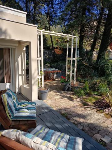 À vendre - Maison contemporaine, 5 pièces située à Privas (07000)