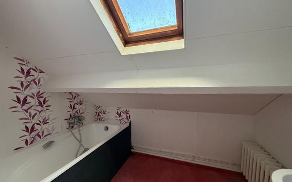 Maison à vendre    6 pièces • 131 m2 Mamers