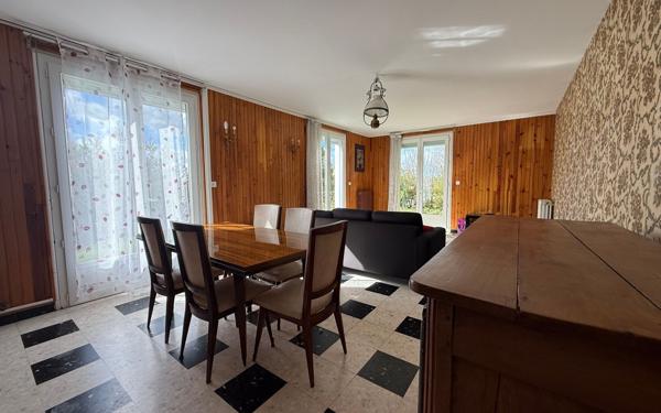 Maison à vendre    6 pièces • 131 m2 Mamers