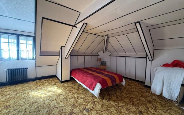 Maison à vendre    6 pièces • 131 m2 Mamers