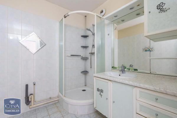 Appartement à louer 4 pièces 73m² Dijon (21000)