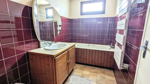 Plain-pied sur les hauteurs de Foulayronnes, secteur calme et recherché