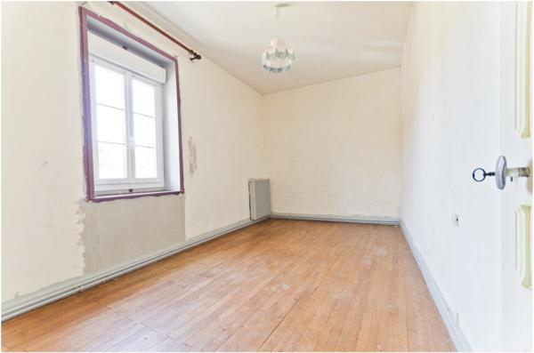 Maison à vendre 7 pièces SAINT MARTIN LA PALLU (86)