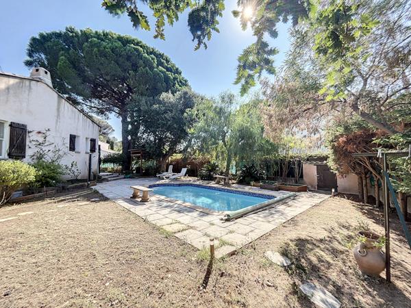 Maison à vendre à Fréjus - Un véritable havre de paix avec piscine !