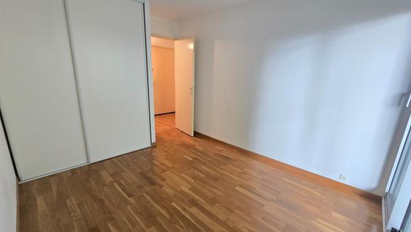 appartement T3 avec cave, parking et grand balcon