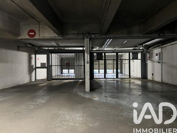 Parking à vendre 13,5 m² Clichy