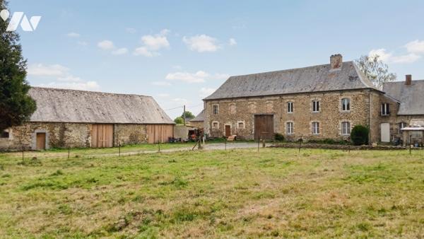 Grande propriété de 463 m2 habitable, grande dépendance et étang 6800 m2