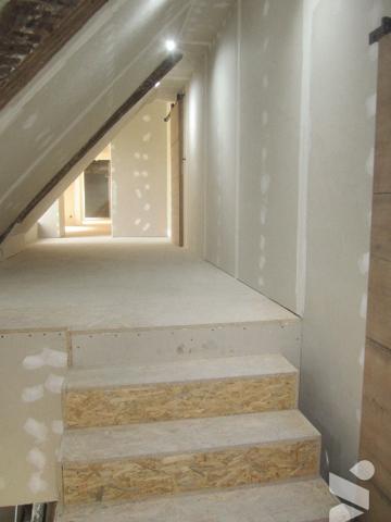 Grande propriété de 463 m2 habitable, grande dépendance et étang 6800 m2