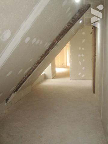 Grande propriété de 463 m2 habitable, grande dépendance et étang 6800 m2