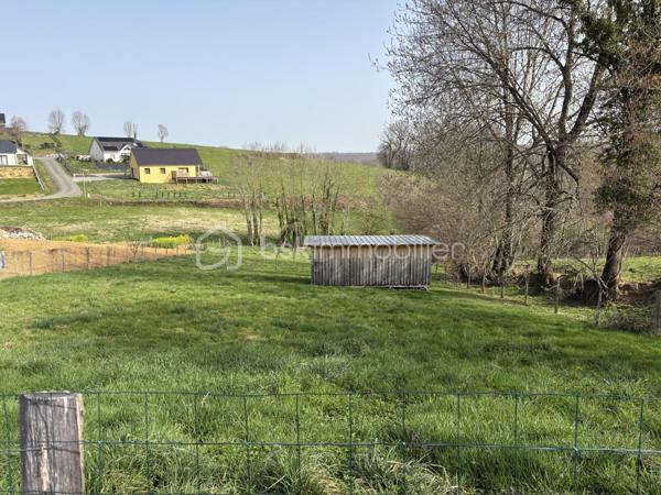 Terrain de 1 805 m²