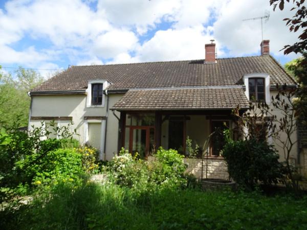 Vente Maison180 m² - 4 Pièces - LIGNIERES (18160)