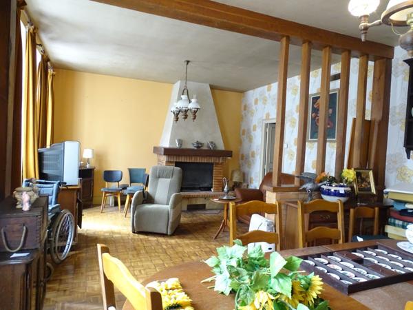 Vente Maison180 m² - 4 Pièces - LIGNIERES (18160)