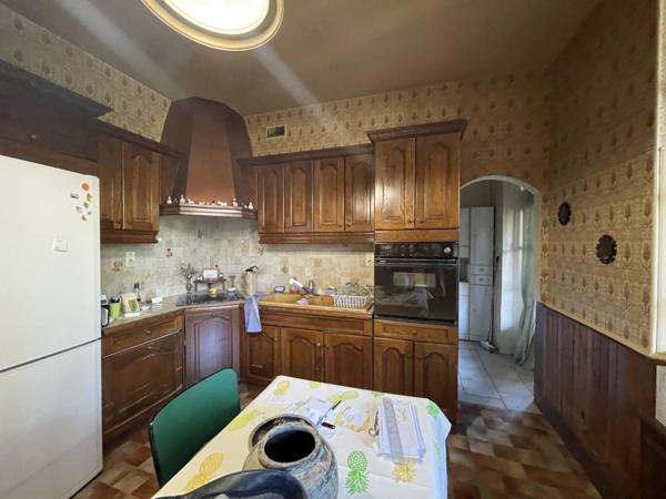Vente Maison180 m² - 4 Pièces - LIGNIERES (18160)