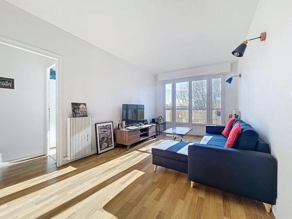 Très bel appartement 3 pièces baigné de lumière - Croix de Berny