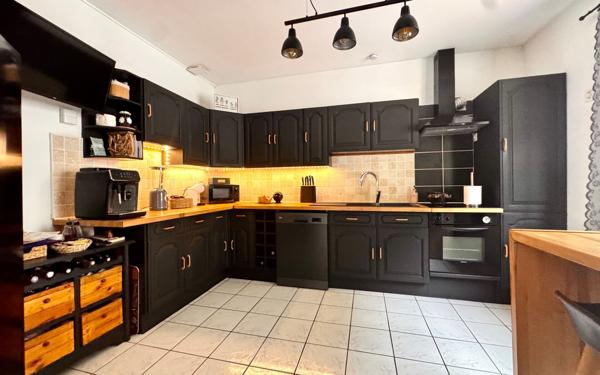 Maison à vendre    6 pièces • 185 m2 Darnétal