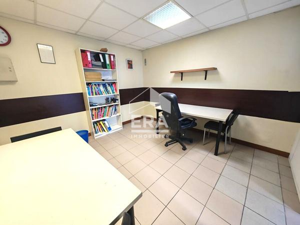 Bureaux / Local commercial à vendre à Marseille - 13004