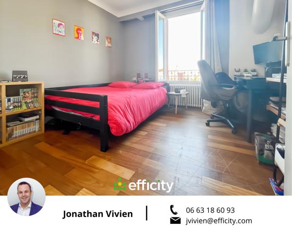 Maison
         9 pièces
        - 201 m² 945 000 € *