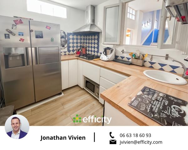 Maison
         9 pièces
        - 201 m² 945 000 € *