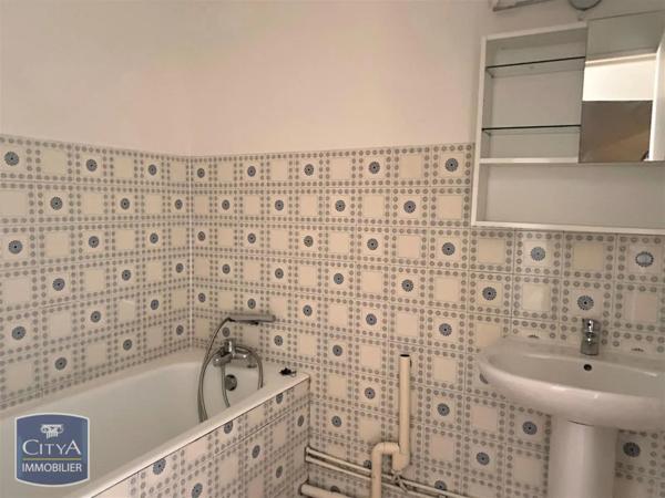 Appartement à louer 2 pièces 48.01m²