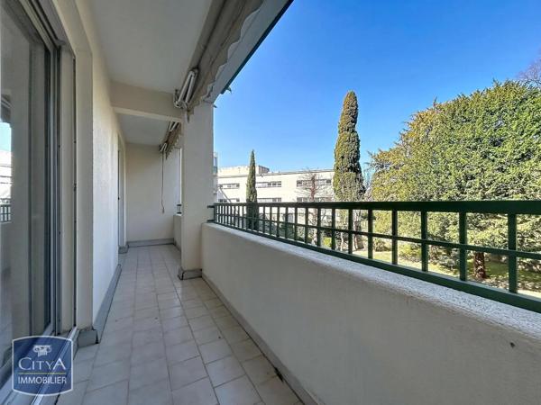 Appartement à louer 3 pièces 70.12m²