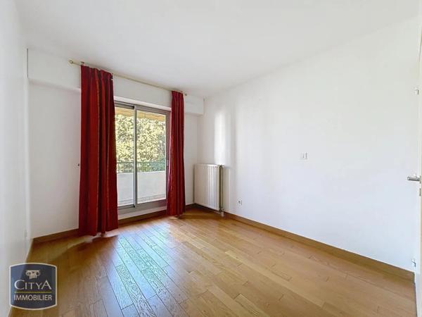 Appartement à louer 3 pièces 70.12m²