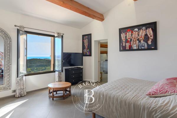 Ollioules, Villa 4 Chambres -  270 m² à vendre