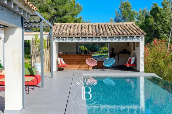 Ollioules, Villa 4 Chambres -  270 m² à vendre