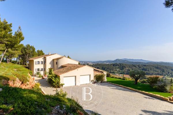 Ollioules, Villa 4 Chambres -  270 m² à vendre