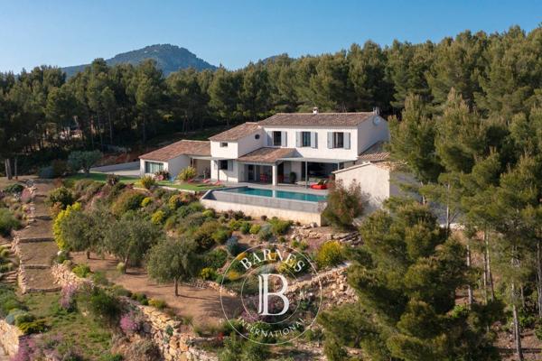 Ollioules, Villa 4 Chambres -  270 m² à vendre