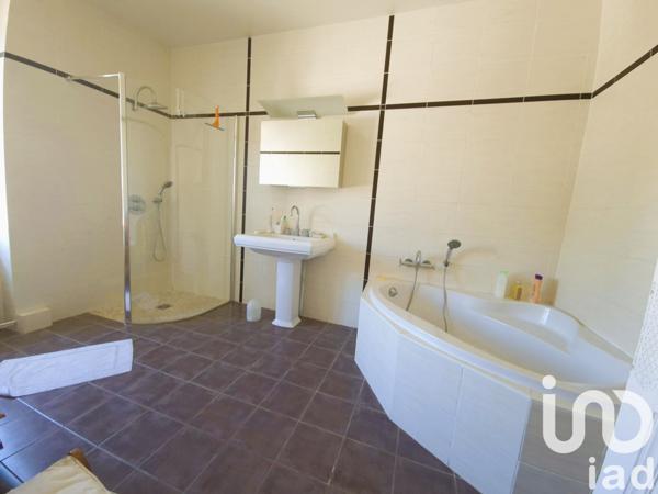 Maison à vendre 9 pièces 238 m² Vichy