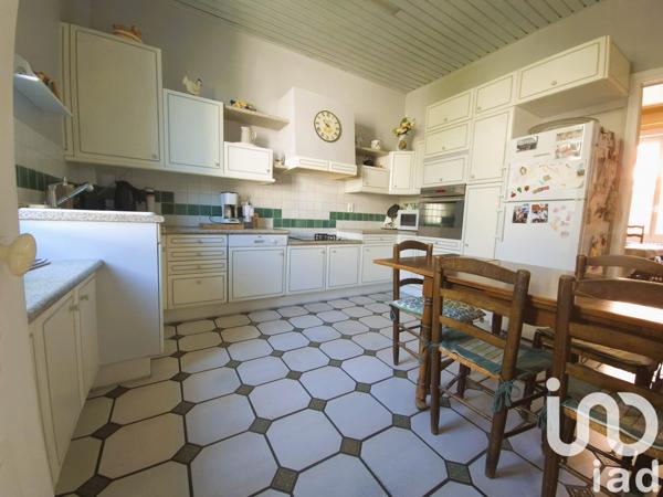 Maison à vendre 9 pièces 238 m² Vichy