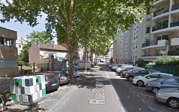 Stationnement à louer    Lyon 7