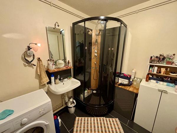 Appartement 50m²  - 2 pièces lumineux avec balcons - Secteur recherché de Nevers - Investisseur