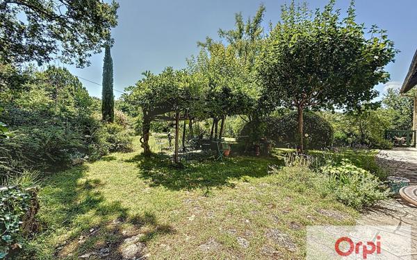 Maison à vendre    5 pièces •  Terrasson-Lavilledieu