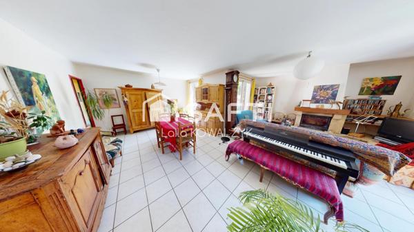 Maison de plain-pied lumineuse avec grand garage, à 5 min de la gare et de l’A43.