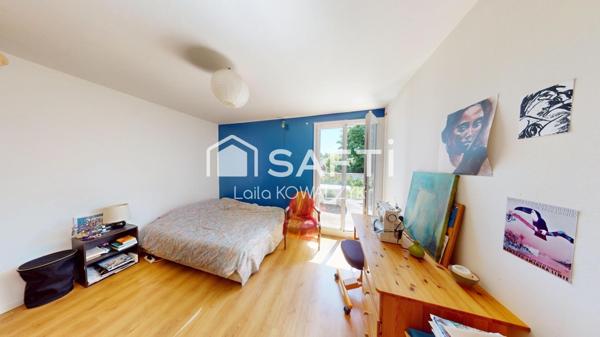 Maison de plain-pied lumineuse avec grand garage, à 5 min de la gare et de l’A43.