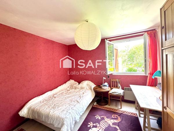 Maison de plain-pied lumineuse avec grand garage, à 5 min de la gare et de l’A43.