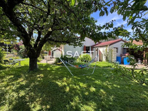 Maison de plain-pied lumineuse avec grand garage, à 5 min de la gare et de l’A43.