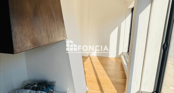 Location Appartement 5 pièces 113 m² - Saint-cloud 92210