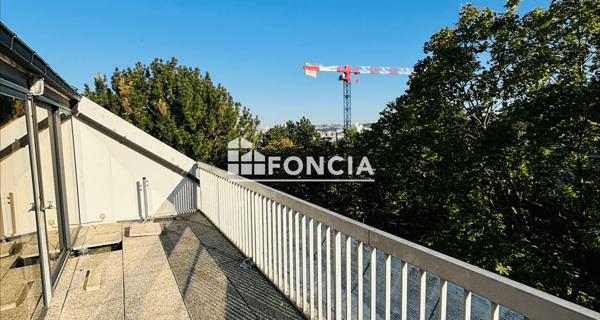 Location Appartement 5 pièces 113 m² - Saint-cloud 92210