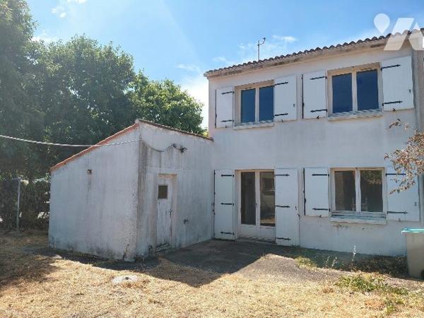 A VENDRE - MAISON 5 PIECES - 101 M²