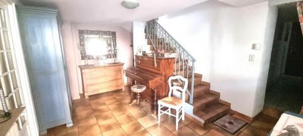 Maison de caractère - très soignée avec sa grange - CLASSE D