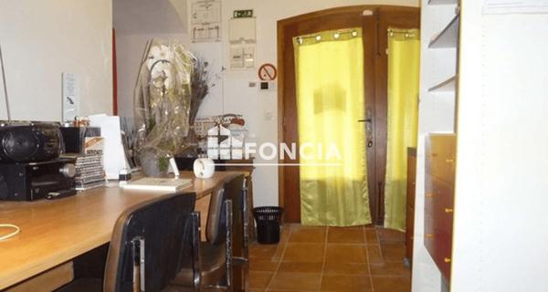 À vendre Appartement 2 pièces 54 m² - Puget-théniers 06260