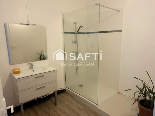 Appartement T2/T3, avec ascenseur + clim...