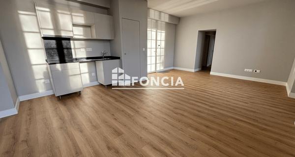 Location Appartement 3 pièces 66.42 m² - Blois 41000