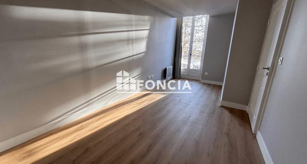 Location Appartement 3 pièces 66.42 m² - Blois 41000