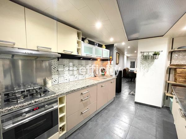 Maison 5 pièces - 94 m²