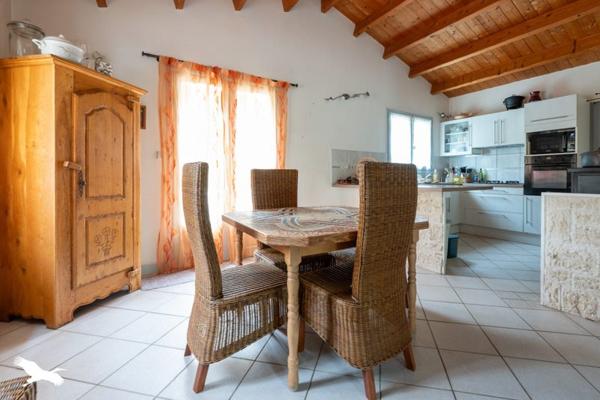 Maison 379 080 € Dolus-d'Oléron 5 p 98 m² DPE D
