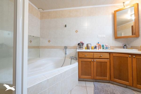 Maison 379 080 € Dolus-d'Oléron 5 p 98 m² DPE D